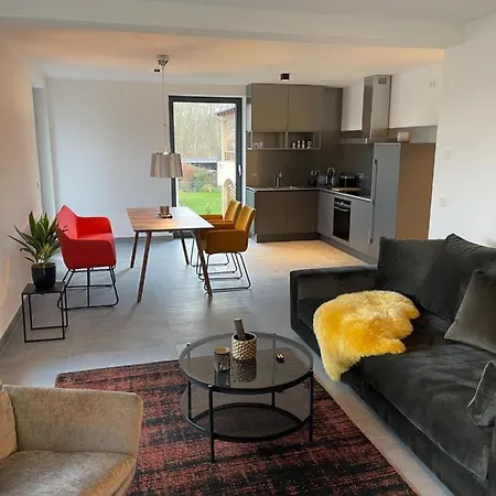 Basalt Am Lehnitzsee Apartment