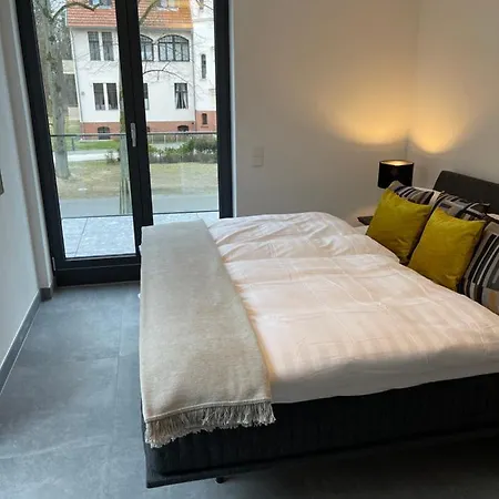 Basalt Am Lehnitzsee