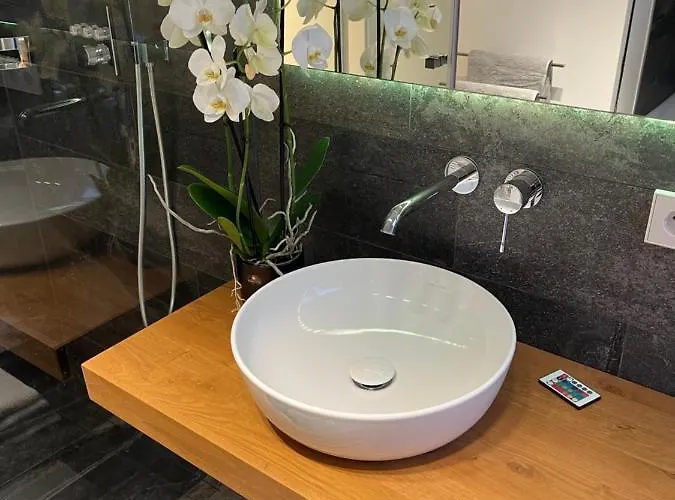 Basalt Am Lehnitzsee Daire *